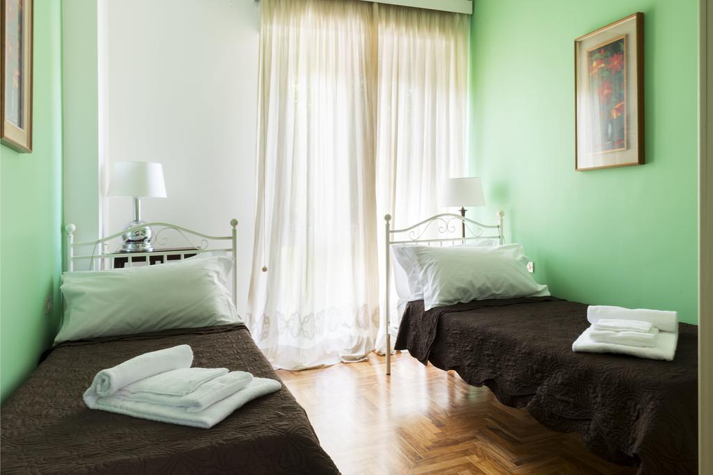 Rooms Villa Bergamo Airport Scanzorosciate Oda fotoğraf