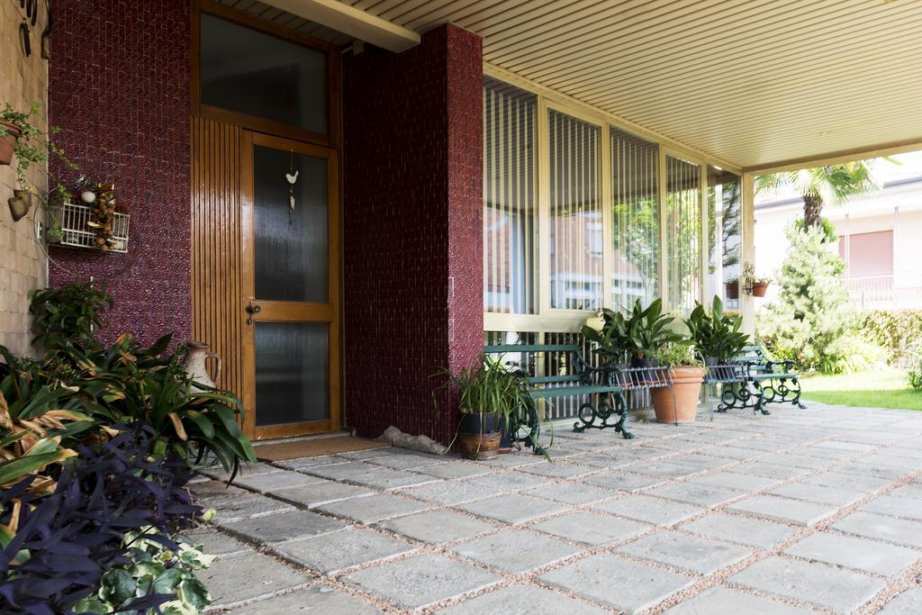Rooms Villa Bergamo Airport Scanzorosciate Dış mekan fotoğraf
